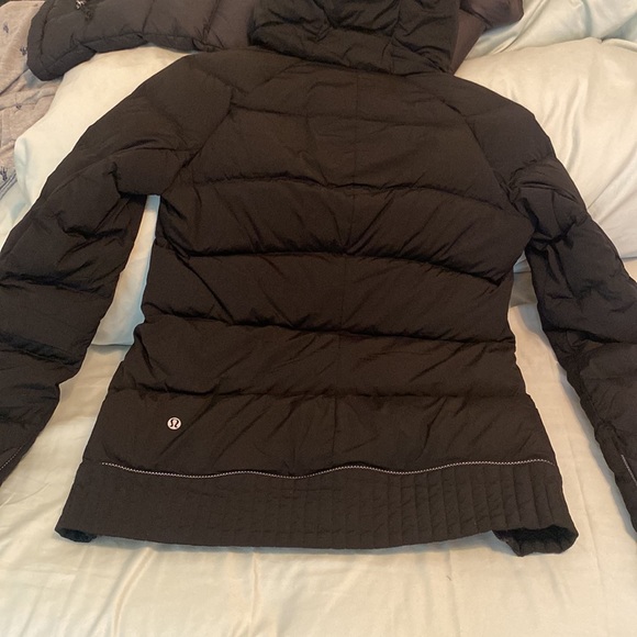 Lululemon jacket - Picture 9 of 11